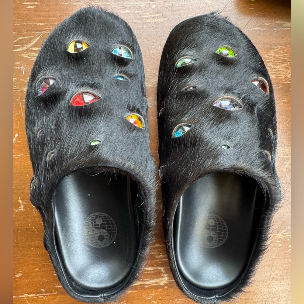 Esenes Worldwide Eyeball Mules - Black (US Men's Size 7) - Picture 2 of 7